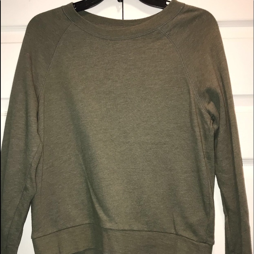 Olive green crewneck H&M